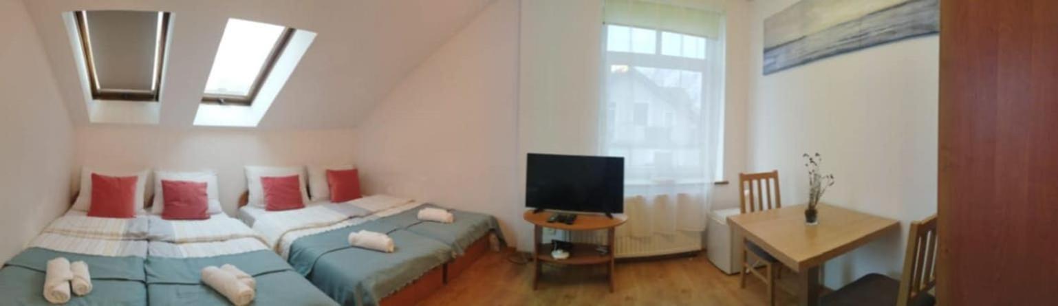 Dom Goscinny U Jacka レバル 部屋 写真